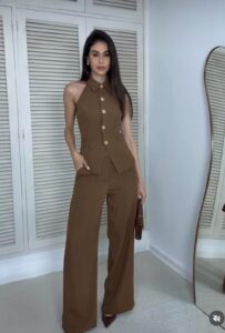Conjunto Sofisticado: Chaleco Halter y Pantalón Palazzo